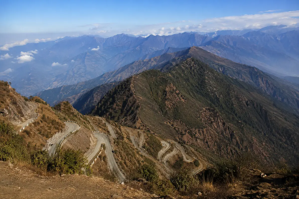 Thambi View Point overlooking the Zuluk Loops
