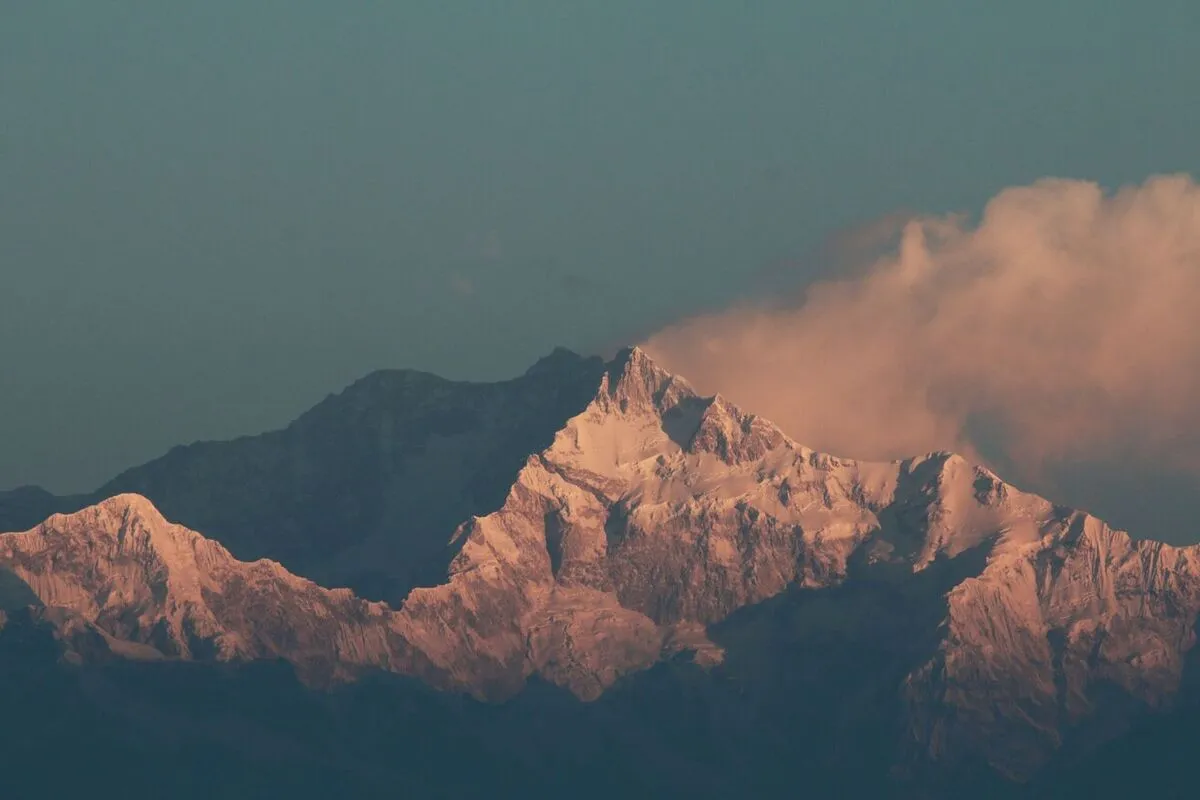 Kanchenjunga visibility from Darjeeling hill town